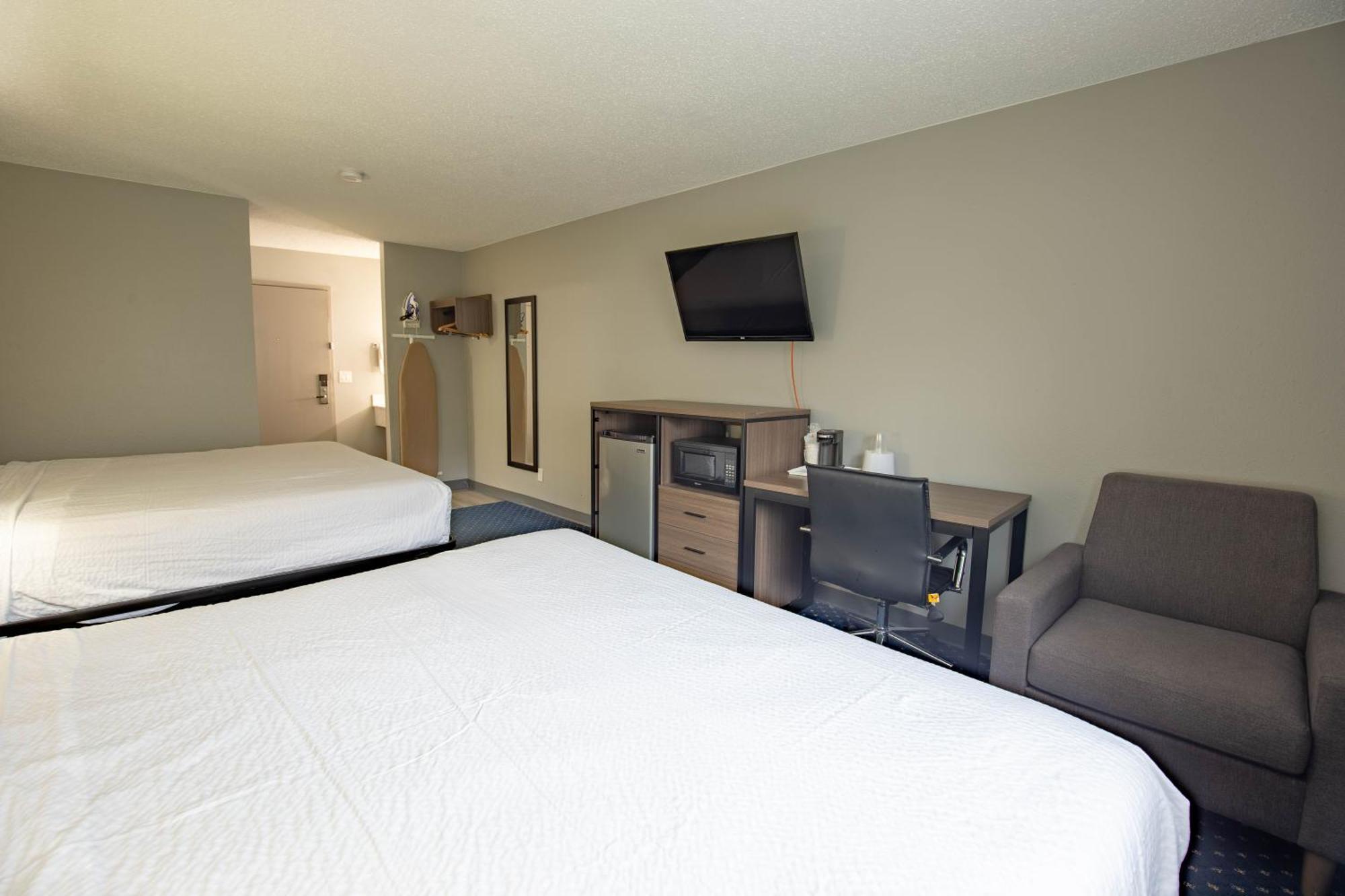 ซูเปอร์ 8 บาย วินด์แฮม ร็อคฟอร์ด Hotel ภายนอก รูปภาพ